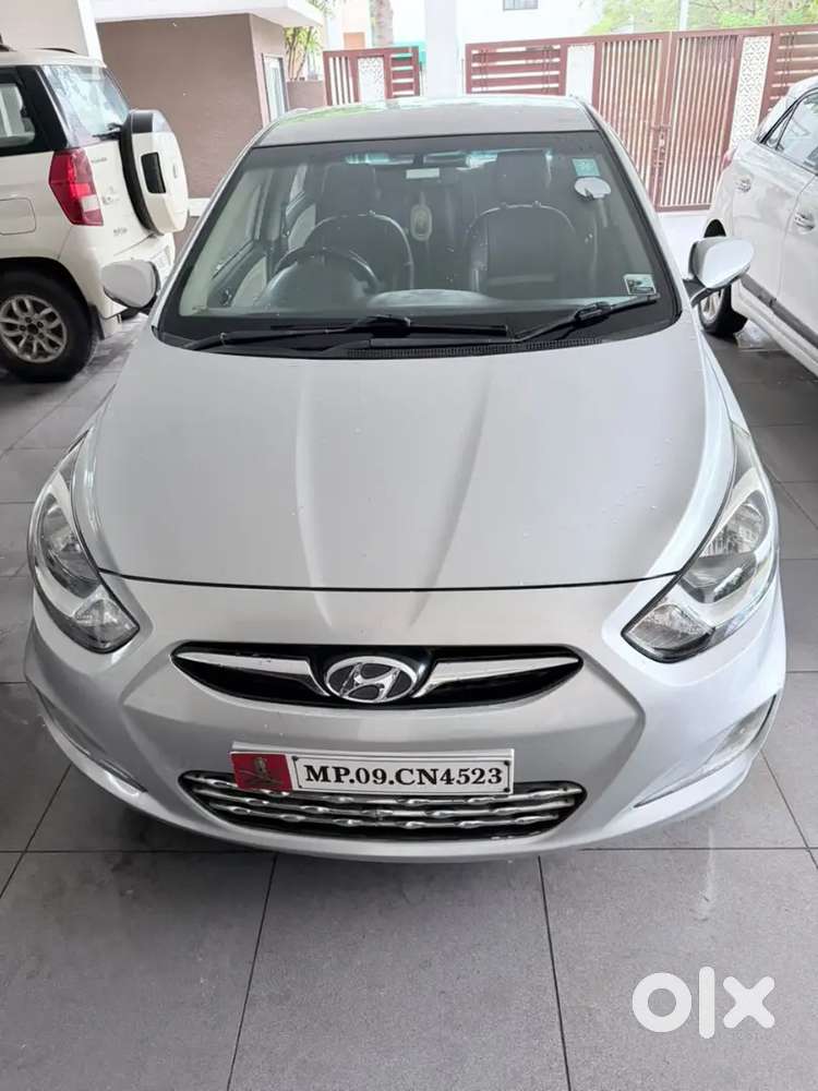 Hyundai Fluidic Verna 2013