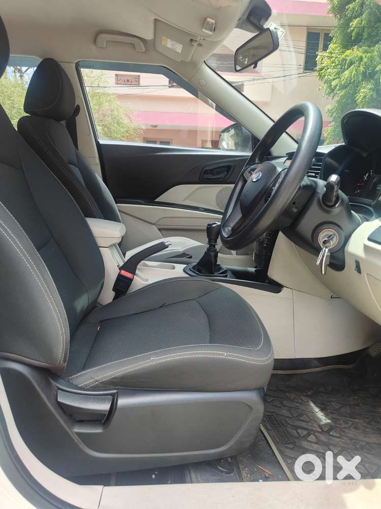 Mahindra Xuv300 W4, 2018, Petrol