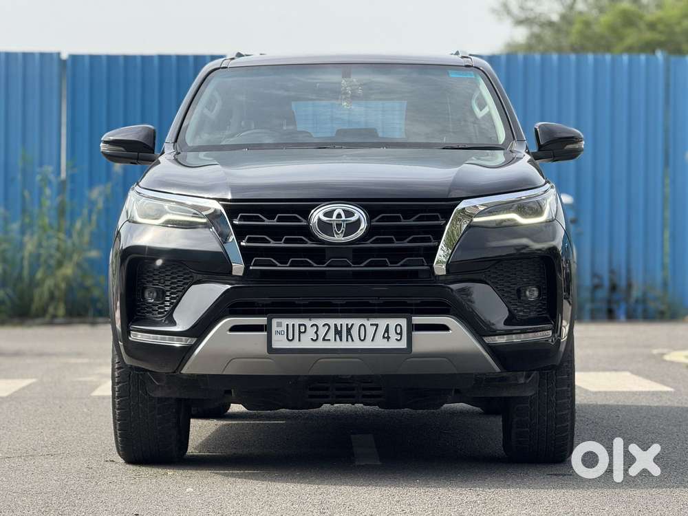 Toyota Fortuner 4x2 At 2.7 Petrol, 2023, Petrol