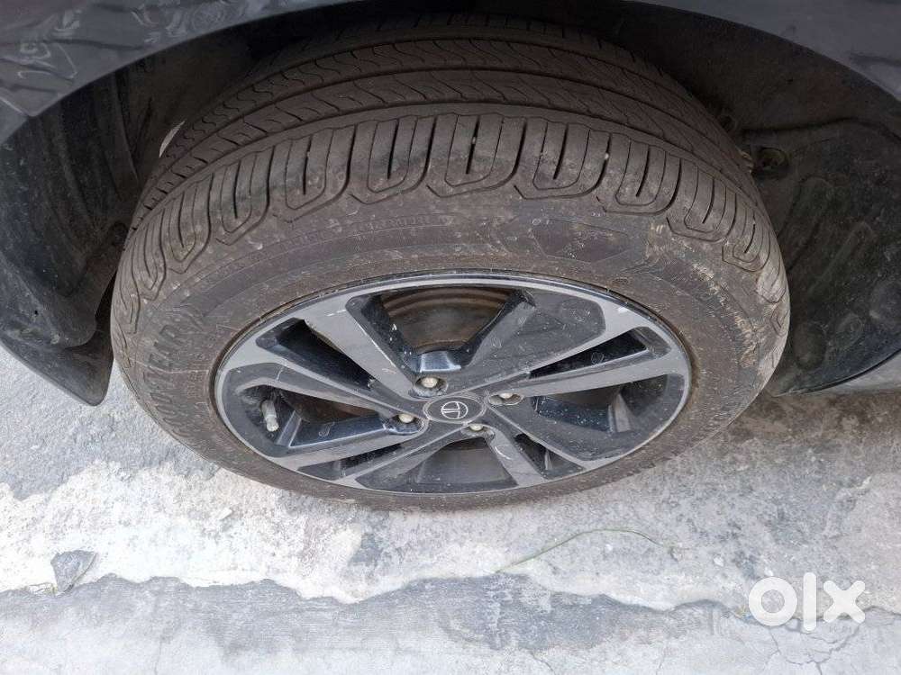 Tata Altroz 1.2 Xza Plus, 2022, Petrol