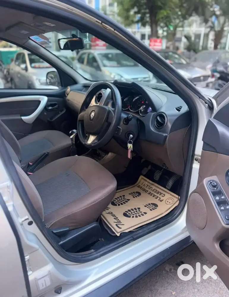 Duster Full Original Car Very Less Drive Brand New Condition