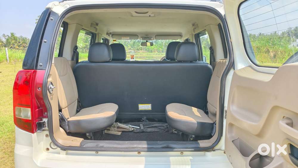 Mahindra Tuv 300 T10, 2018, Diesel