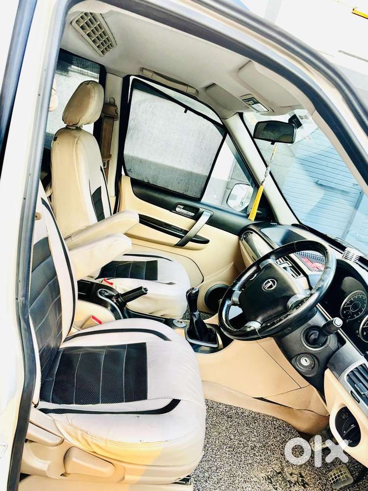 Tata Safari Storme 2012-2015 Explorer Edition, 2015, Diesel