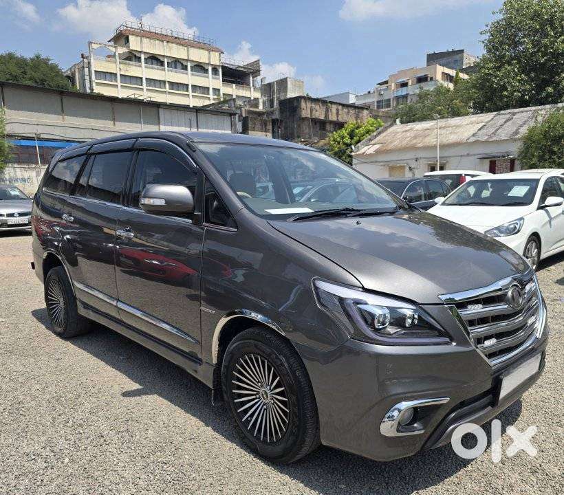 Toyota Innova 2.5 Zx 7 Str Bs-iv, 2013, Diesel