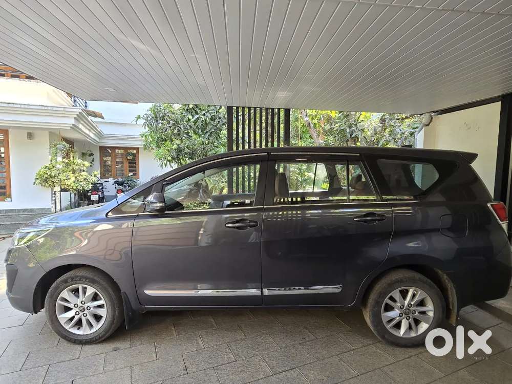 Toyota Innova Crysta 2018 Diesel Well Maintained