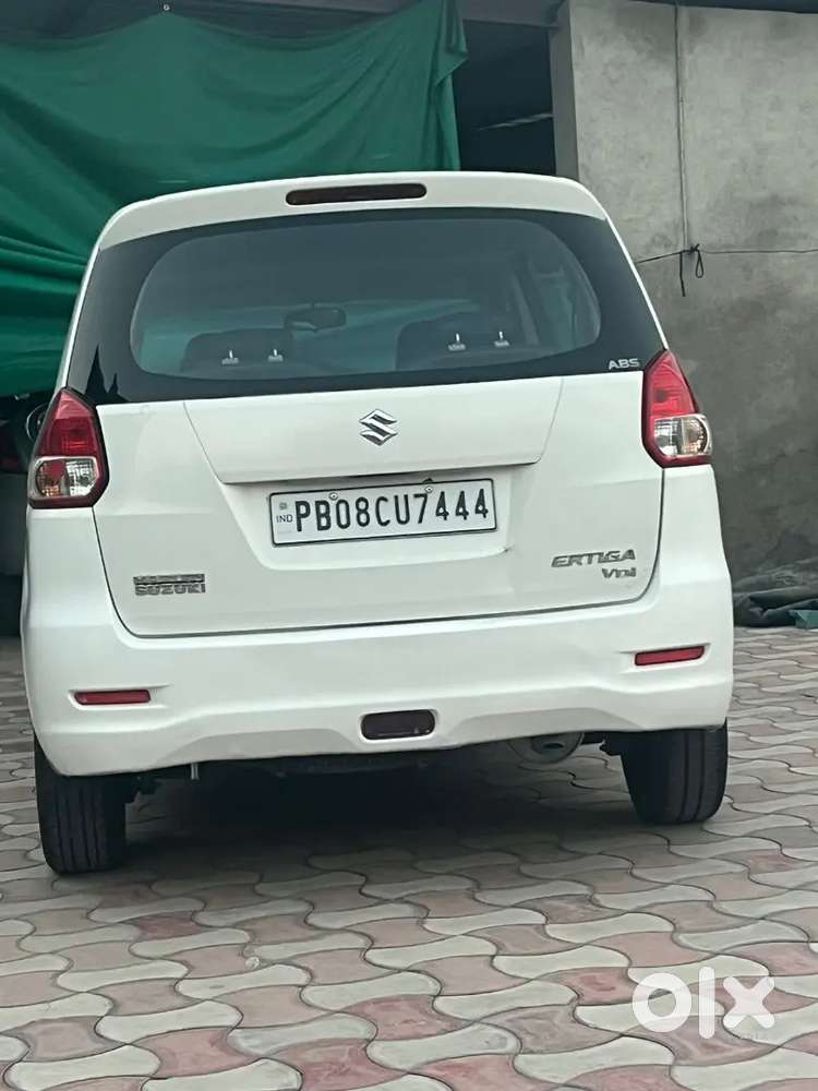 Maruti Suzuki Ertiga Vdi 2015