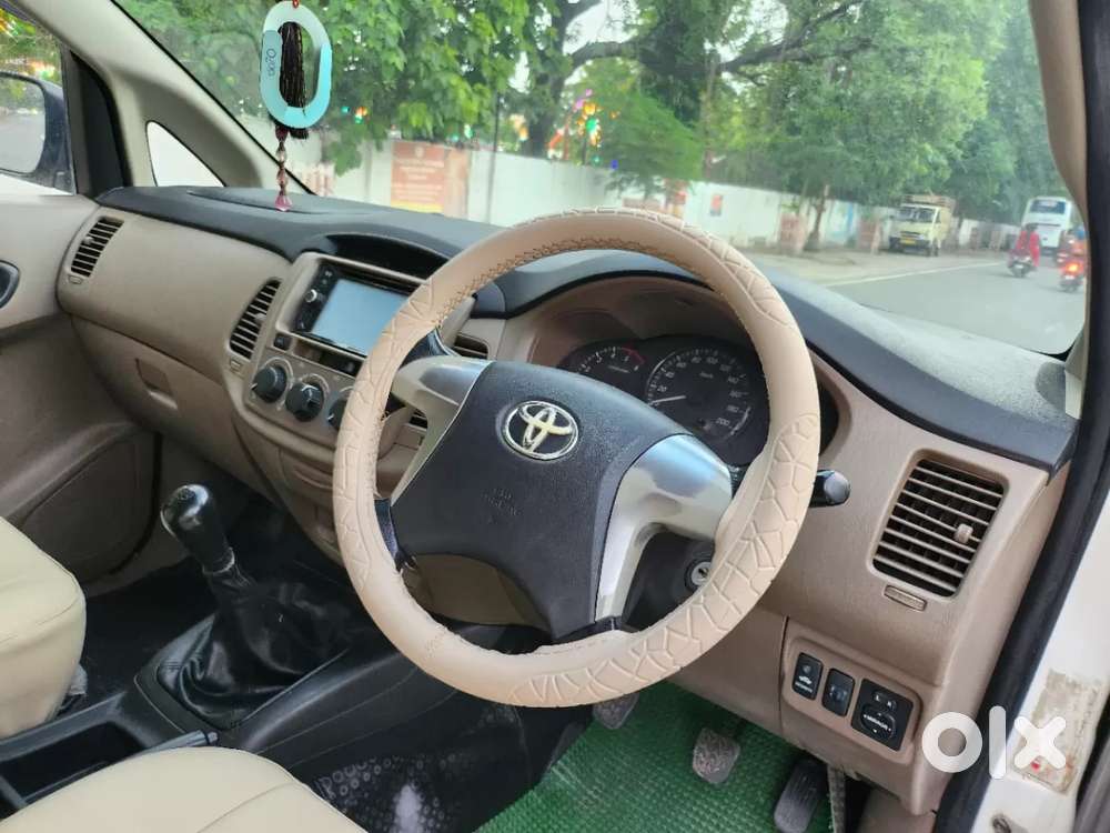 Toyota Innova 2.5 G (diesel) 7 Seater Bs Iv, 2016, Diesel