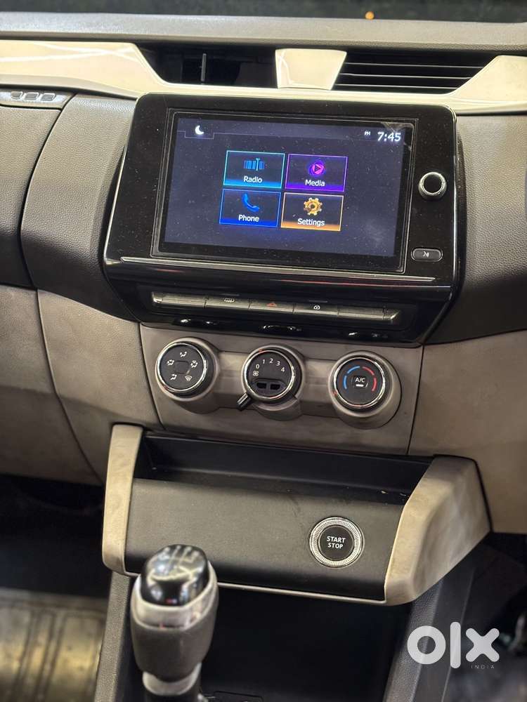 Renault Triber Rxt, 2022, Petrol