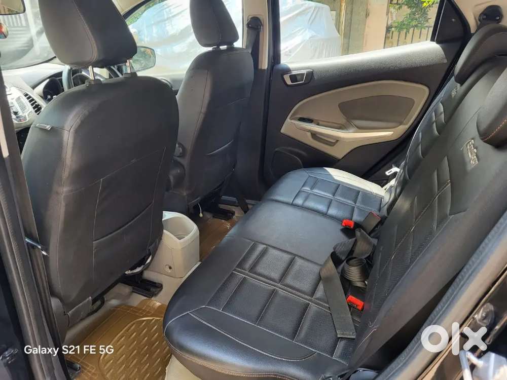 Showroom Track Automatic Ford Ecosport Titanium Petrol 2014 At Amt
