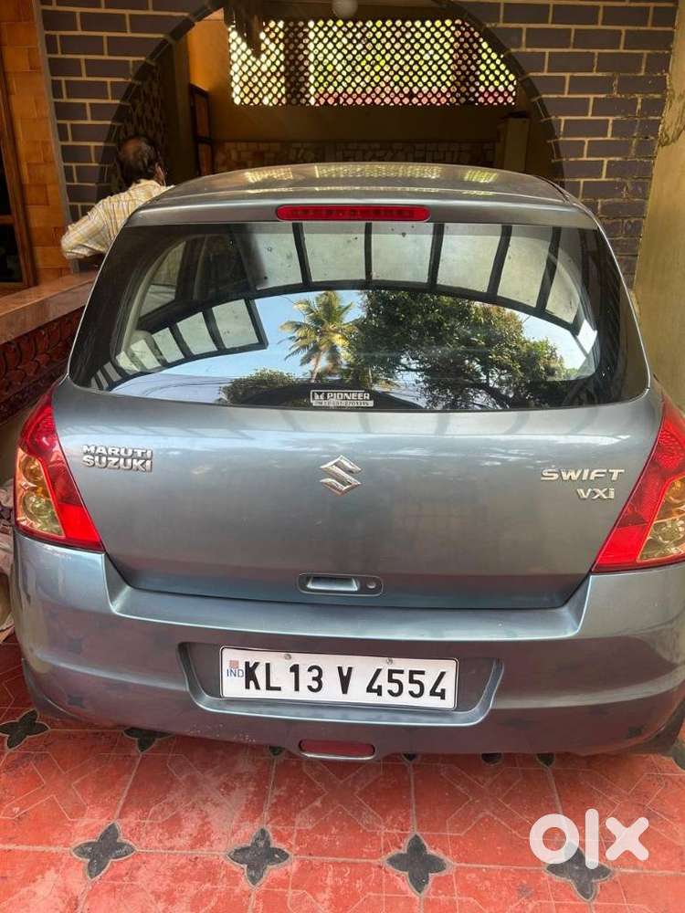 Maruti Suzuki Swift Vxi 1.2 Abs Bs-iv, 2010, Petrol