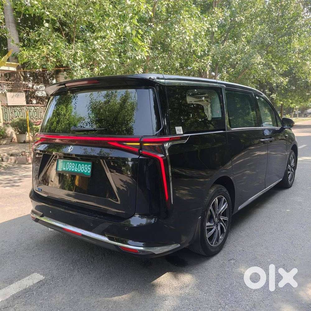Mg M9 Presidential Limo, 2025, Electric