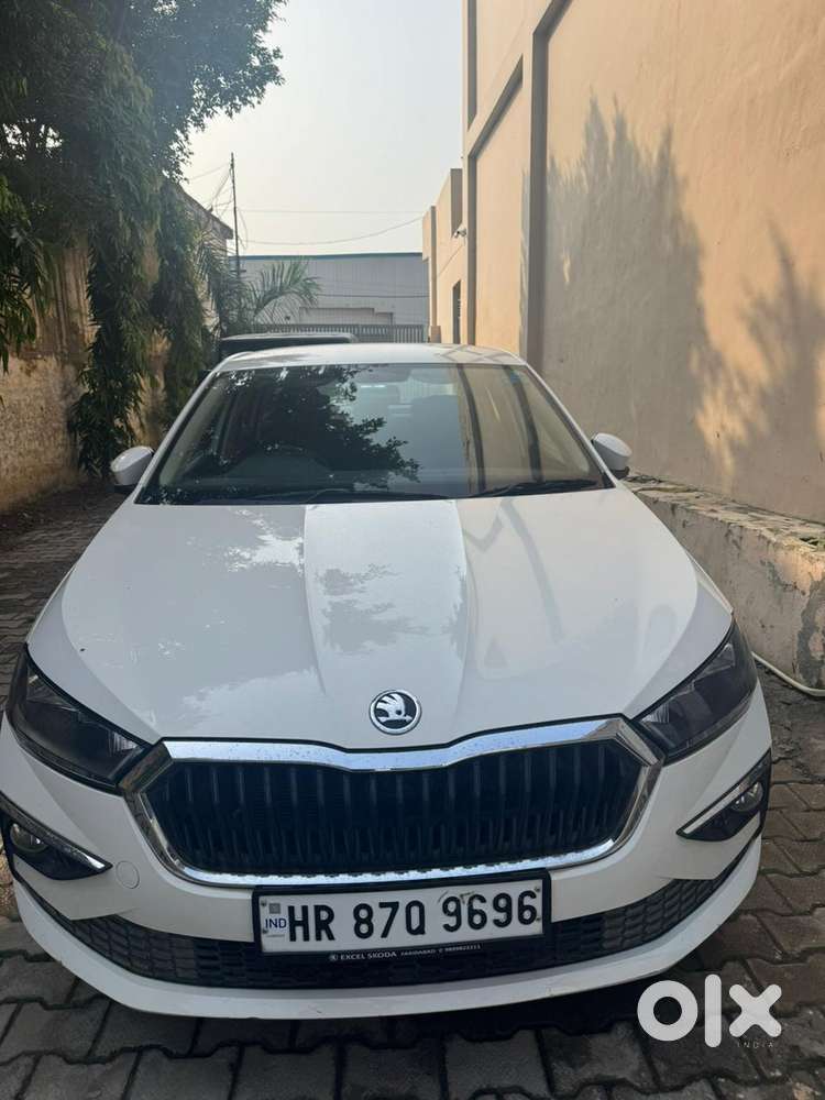 Skoda Slavia 1.0 Ambition Tsi, 2024, Petrol