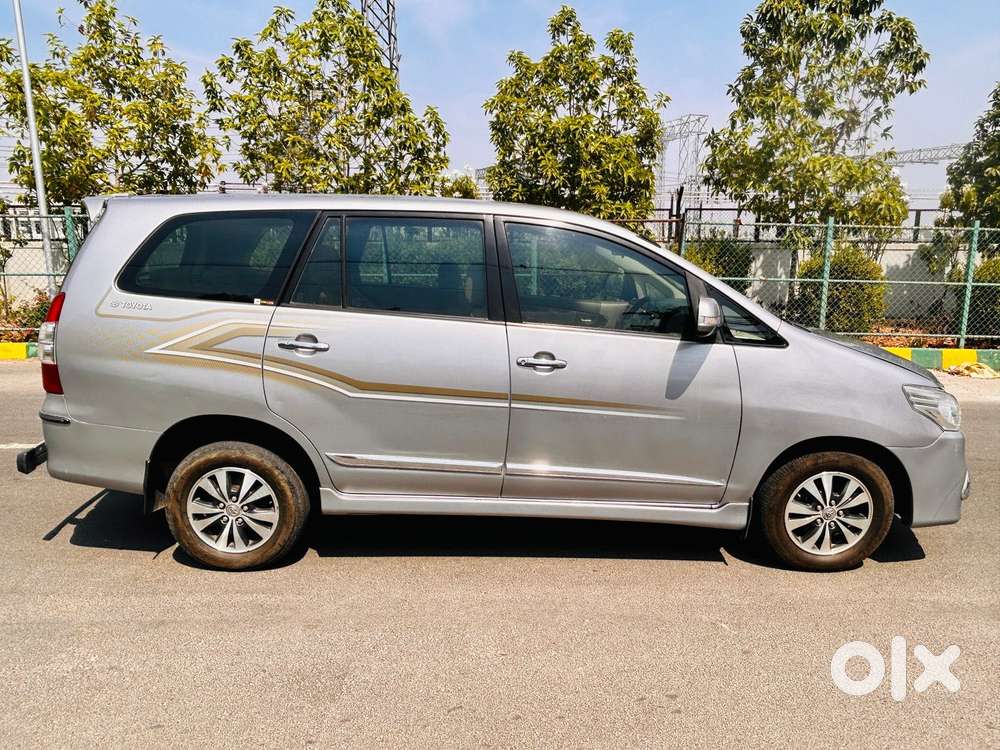 Toyota Innova 2.5 V 8 Str, 2015, Diesel