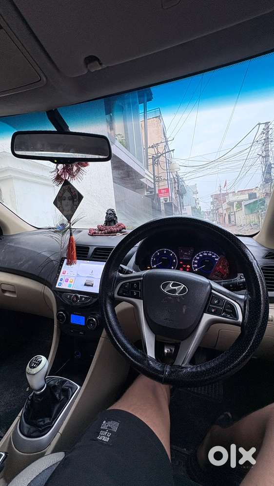 Hyundai Verna Diesel Manual 2012