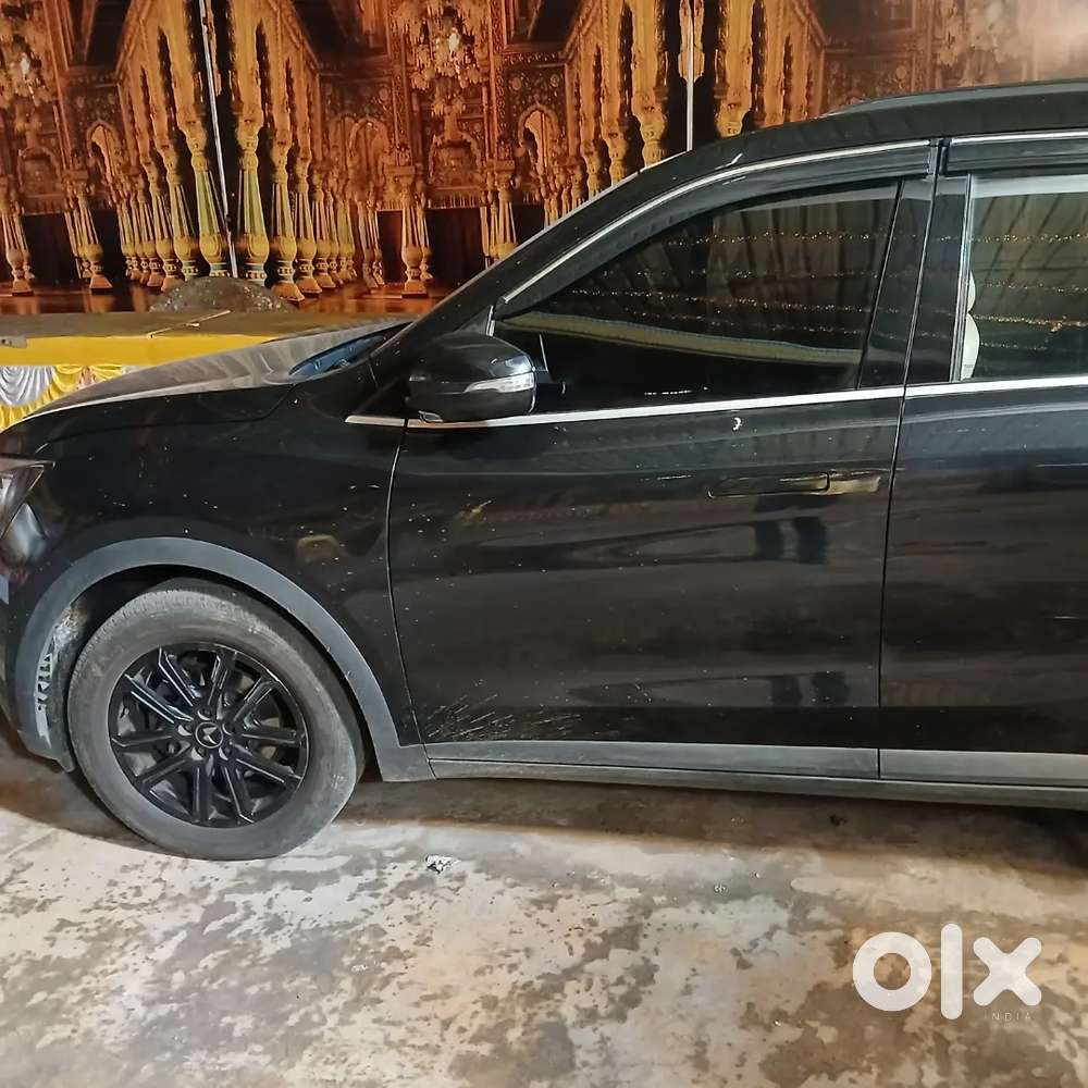 Mahindra Xuv700 2024 Diesel 44000 Km Driven