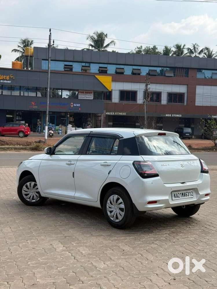 Maruti Suzuki New-gen Swift 2025 Petrol 3500 Km Driven