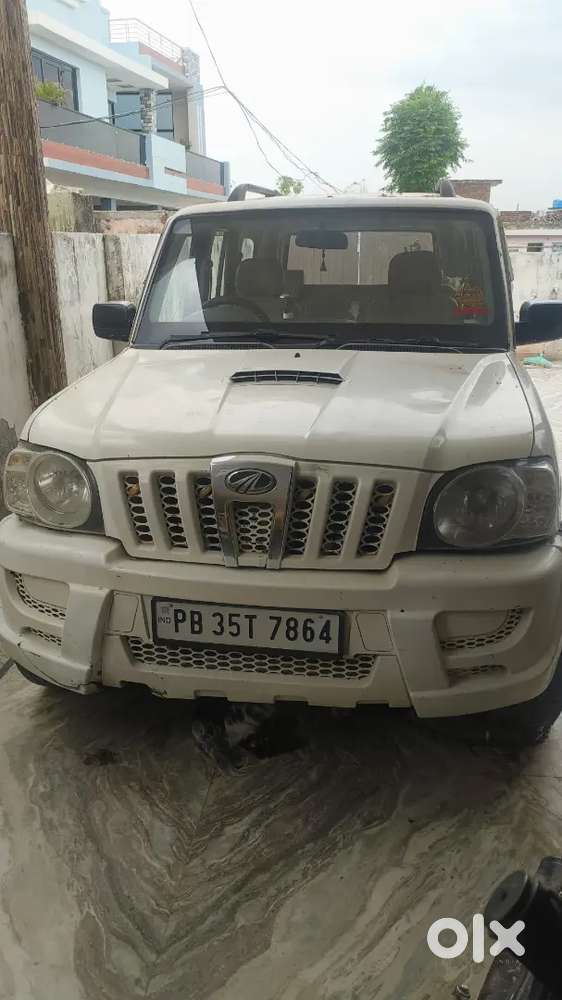 Mahindra Scoripyo One Hand Drive Army Person Use All Ok And Orignle Ee