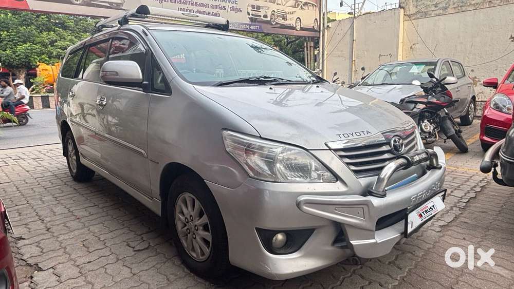 Toyota Innova 2.5 Vx 8 Str Bs-iii, 2012, Diesel