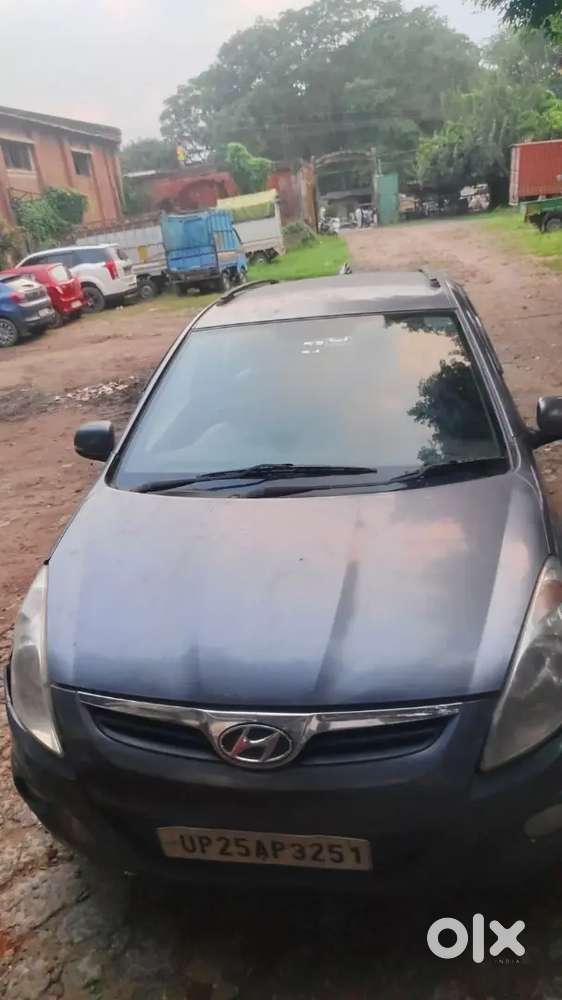 Hyundai New I20 Sportz 2011..113000km Mbd Transfer All Paper Valid