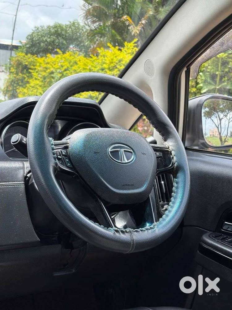 Tata Hexa 2.2 Xe 4x2 7 Str, 2018, Diesel