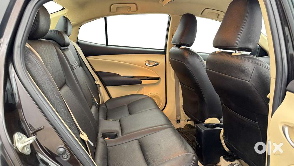 Toyota Yaris G Cvt, 2019, Petrol