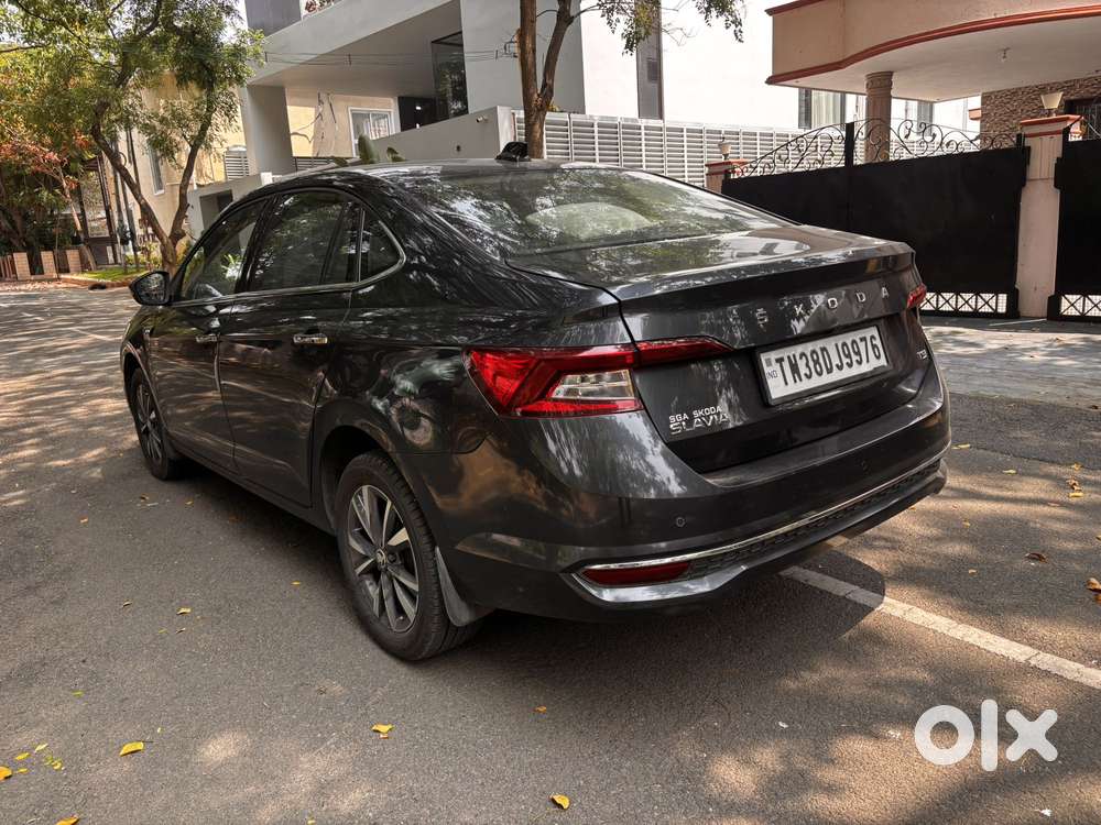 Skoda Slavia 1.0 Tsi Style At, 2023, Petrol