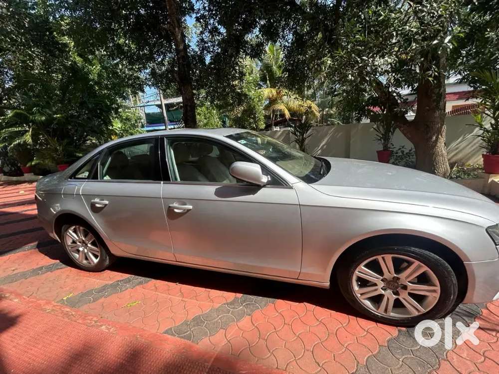 Audi A4 2011 (dec), Diesel 110000 Km Driven.