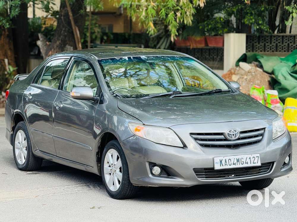 Toyota Corolla Altis 1.8 J, 2009, Petrol