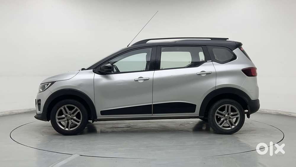 Renault Triber 1.0 Rxz Dual Tone, 2021, Petrol