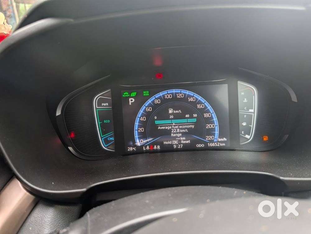 Maruti Suzuki Grand Vitara 1.5 Zeta Smart Hybrid At, 2025, Petrol