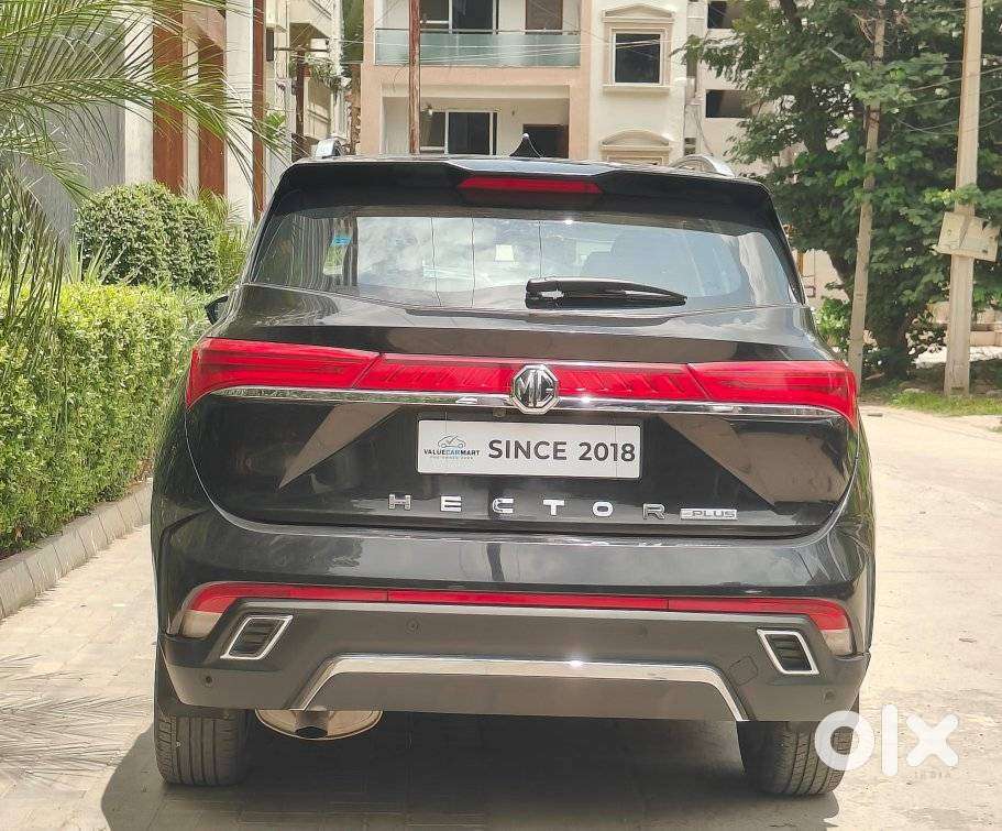 Mg Hector Plus Sharp Pro 1.5 Turbo Petrol Cvt 7 Str, 2023, Petrol