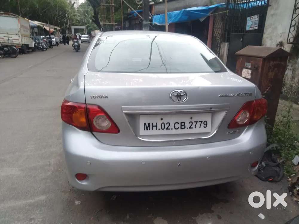 Toyota Corolla Altis 2011