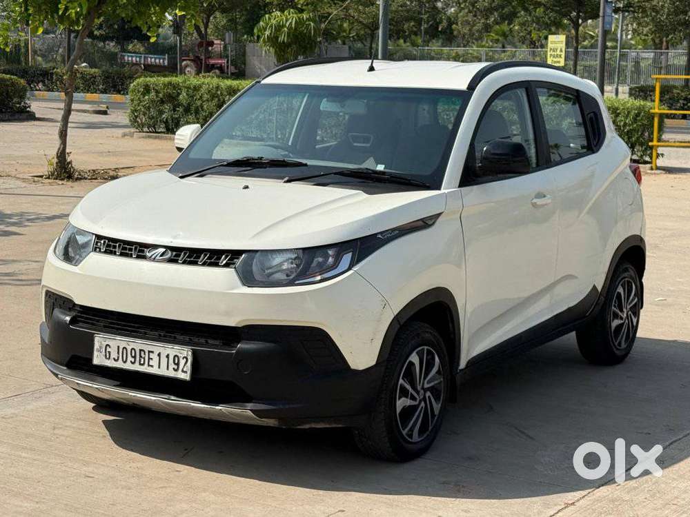 Mahindra Kuv 100