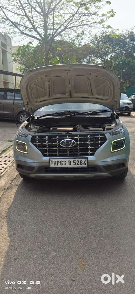 Hyundai Venue Sx+ At, 2020, Petrol