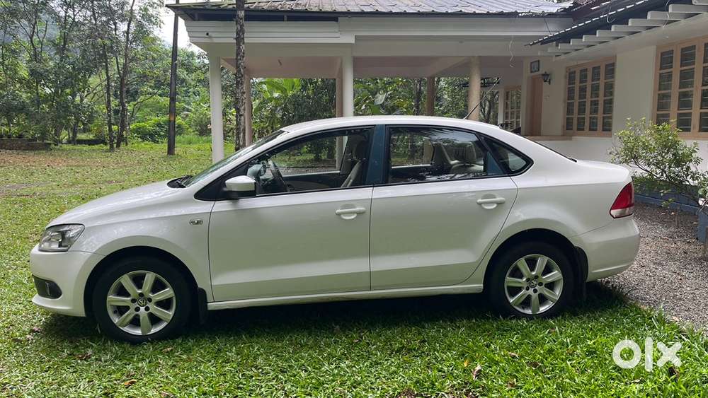 Volkswagen Vento Petrol Manual 2011