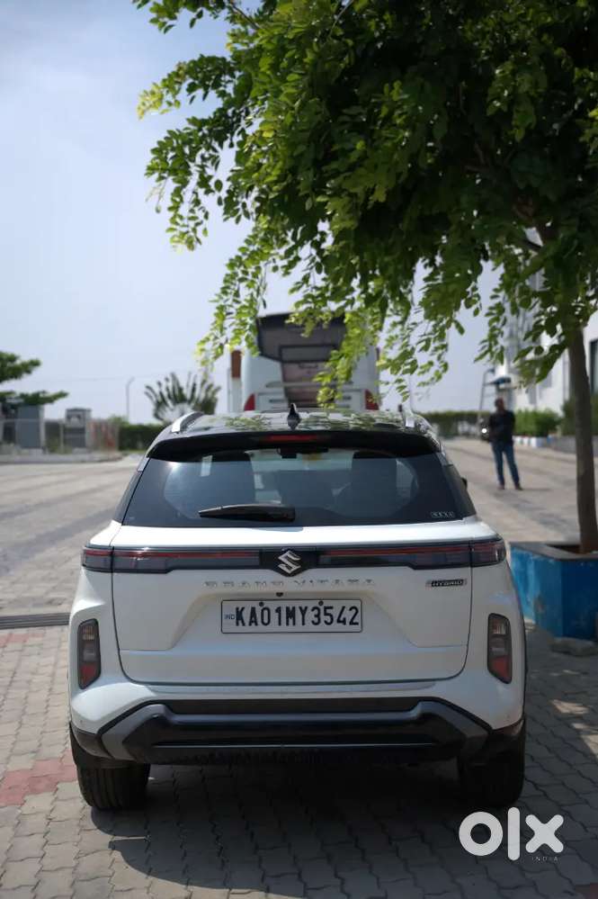 Maruti Suzuki Grand Vitara Hybrid  24+ Kmpl  Warranty Till 2027