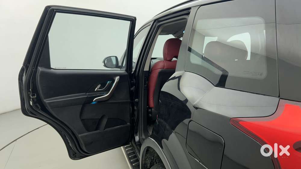 Mahindra Xuv500 W7 At, 2020, Diesel