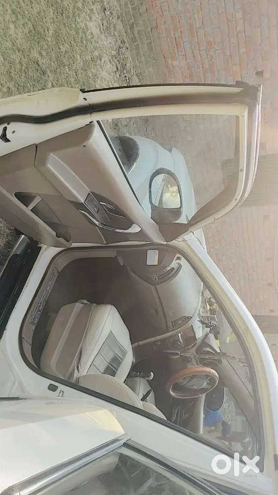 Mahindra Xuv500 Diesel 2012 Car
