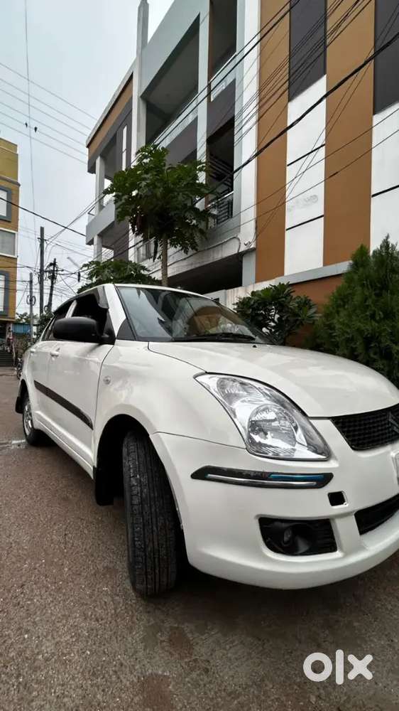 Maruti Suzuki Dzire 1.2 2011