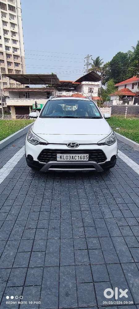 I 20 Active Petrol (22000 Kms)