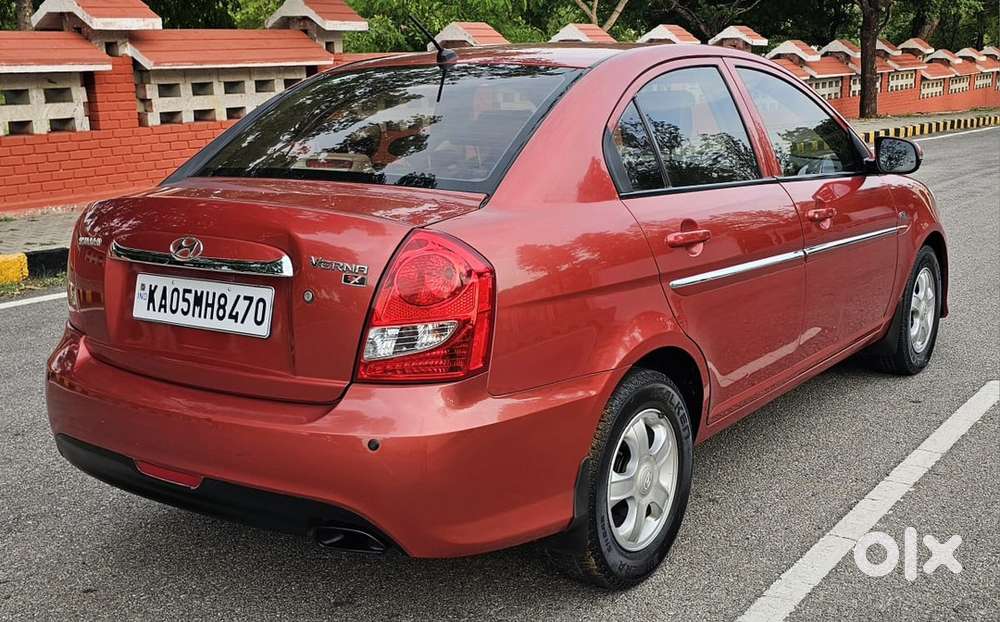 Hyundai Verna Petrol 2010 Model