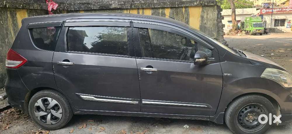 Maruti Suzuki Ertiga 2018 Diesel 119050 Km Driven Smart Hybrid