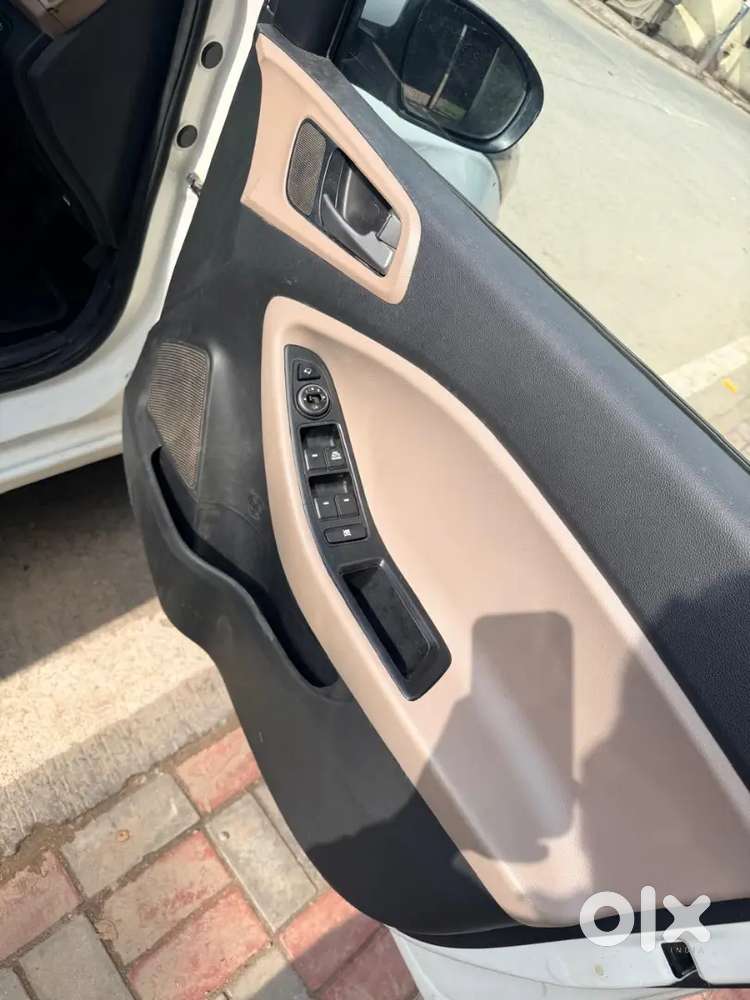 Hyundai I20 2019 Diesel 
87000 Km Driven