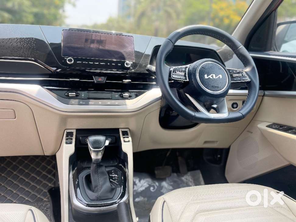 Kia Carens 1.4 Luxury Plus 6 Str, 2023, Petrol