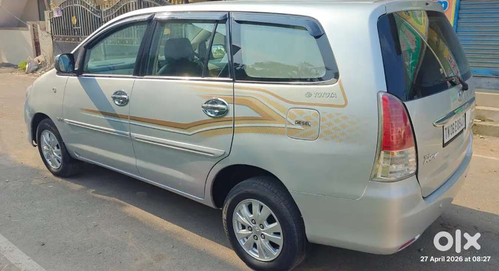 Toyota Innova 2011 Diesel Well Maintained