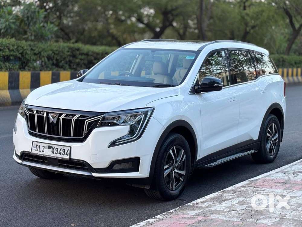 Mahindra Xuv700 Ax 5 Petrol Mt 7 Str (e), 2022, Petrol