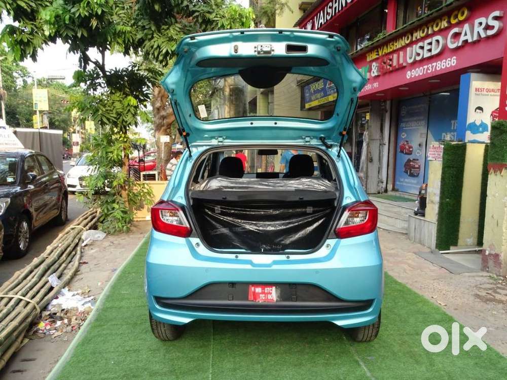 Tata Tiago 1.05 Revotorq Xz Plus Dualtone, 2025, Petrol