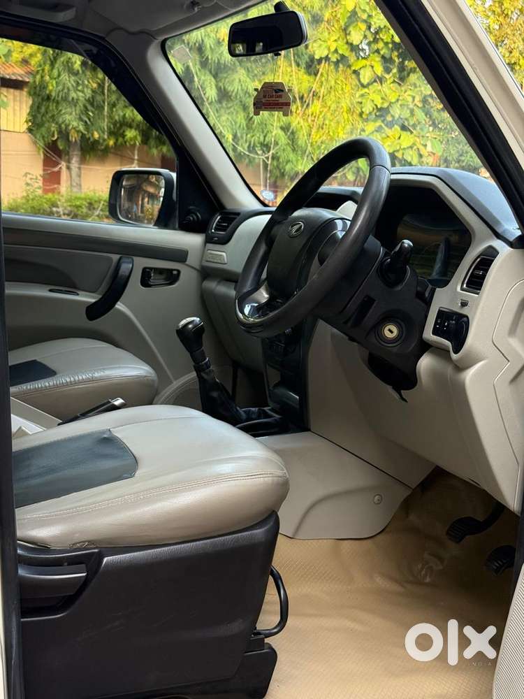 Mahindra Scorpio S6 Plus, 2016, Diesel