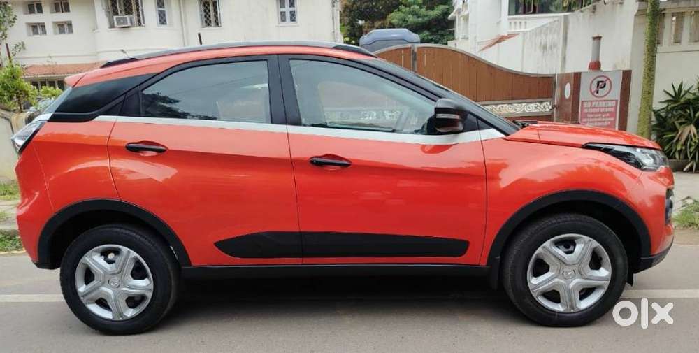 Tata Nexon 1.2 Revotron Xma Amt (s), 2022, Diesel