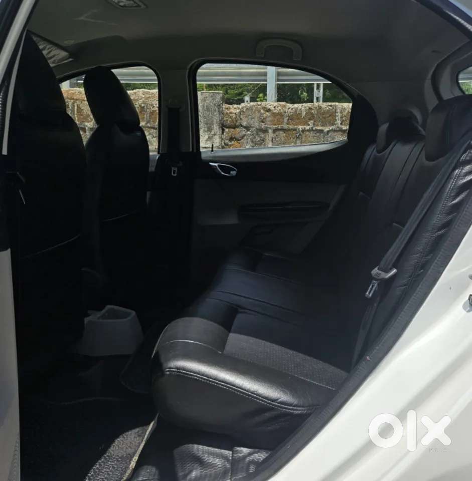 Tata Tiago Xza, 2018, Petrol